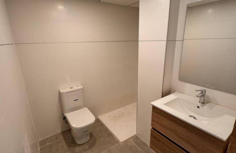 WhatsApp Image 2025-11-05 at 13.42.06 (6)